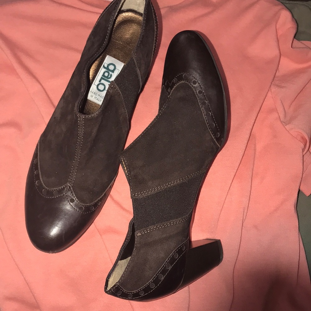 7.5 brown GaLo suede brown shoes